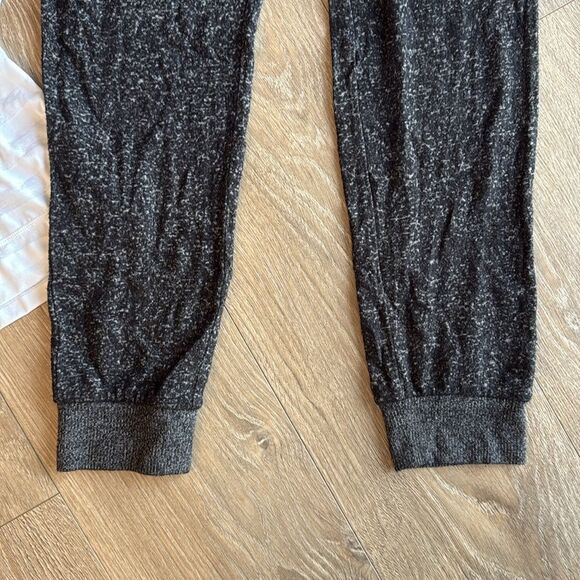 ((2 PIECE)) ZELLA GIRLS XL BUNDLE EEEUC - Picture 6 of 8